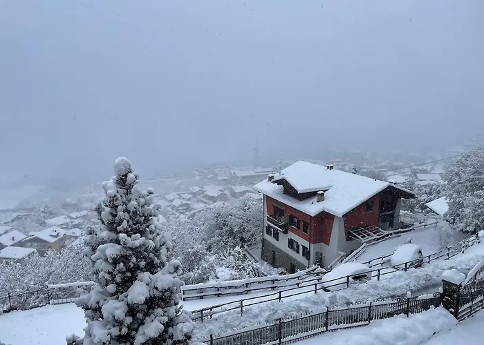 Riflessi Alpini Nyaraló *