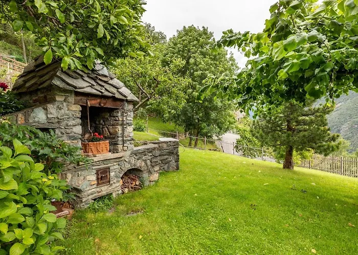 Riflessi Alpini Nyaraló *